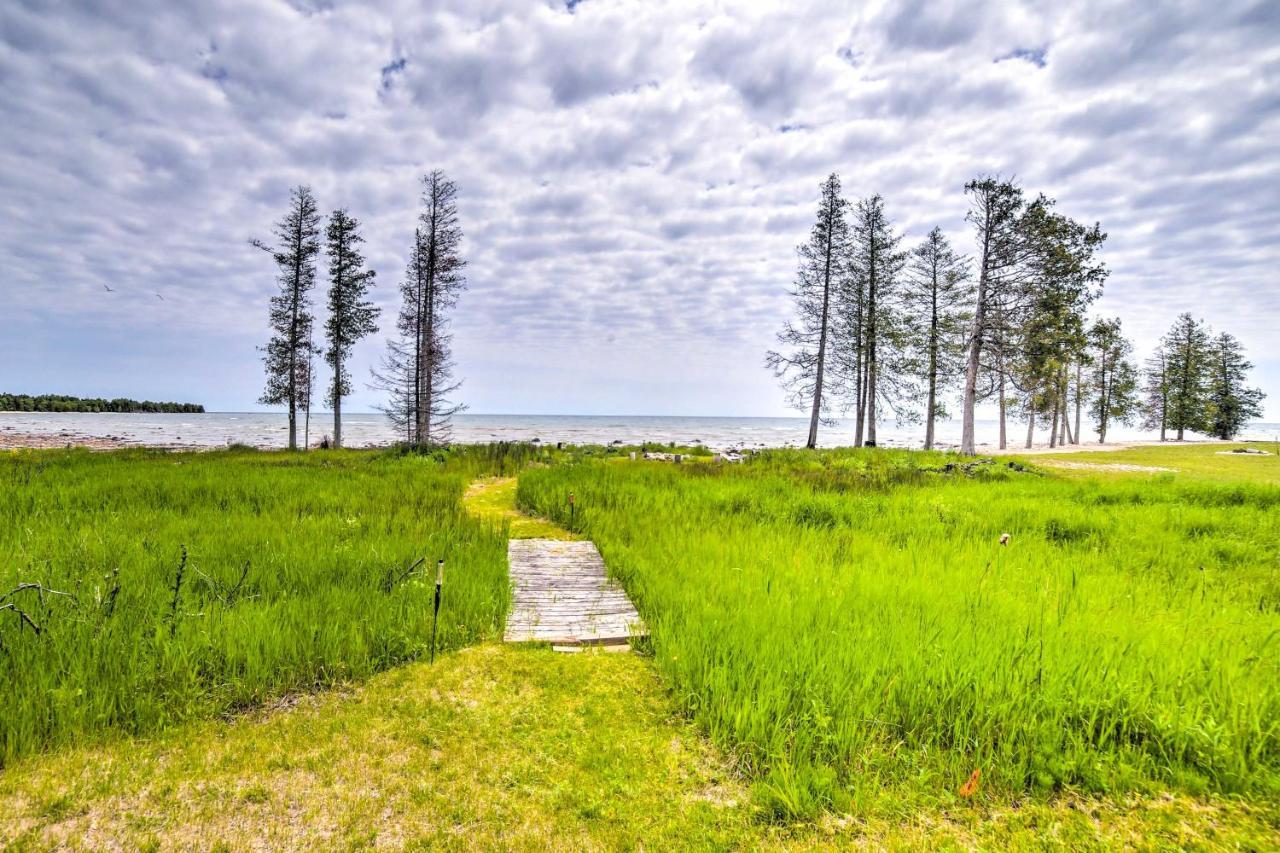 Secluded Lake Michigan Home Private Fire Pit Manistique Buitenkant foto